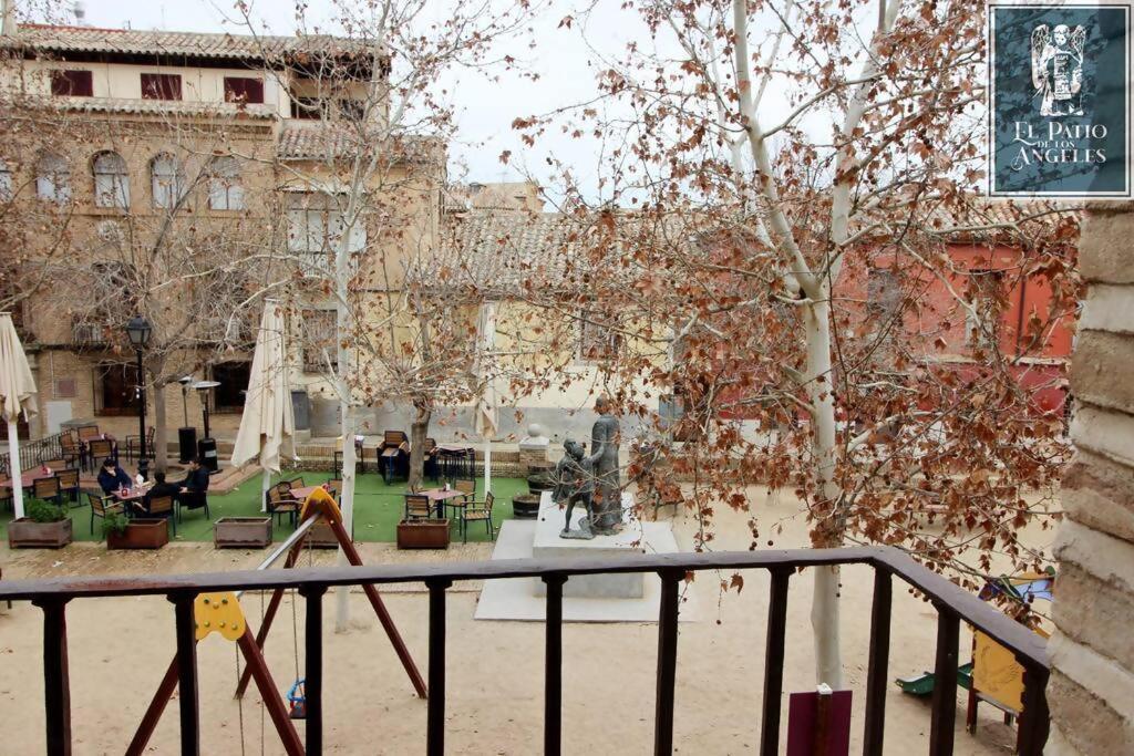 Patio De Angeles *