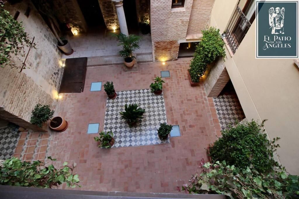 Patio De Angeles Toledo
